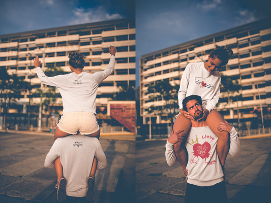 Premium Unisex Crew Neck Sweater Modell 2 "Stay Committed"