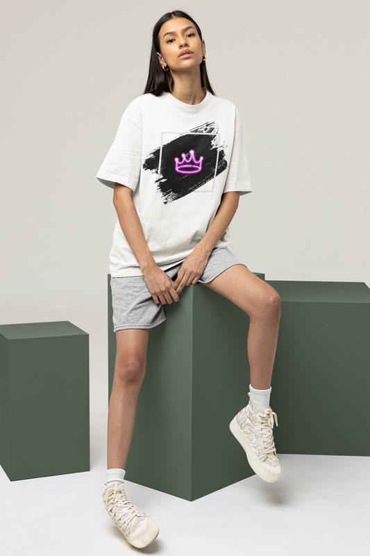 Oversized Unisex Premium T-Shirt "Queen"