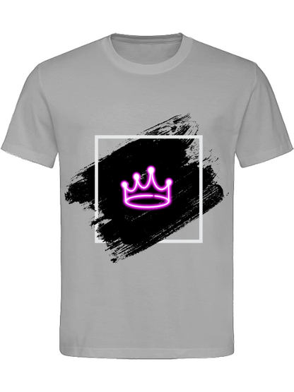 Classic Unisex T-Shirt "Queen"
