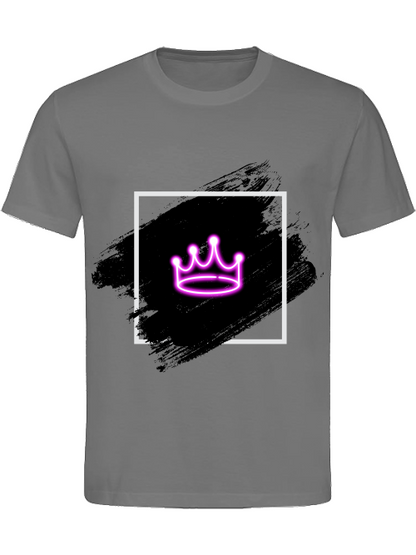 Classic Unisex T-Shirt "Queen"