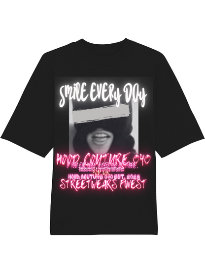 Oversized Unisex Premium T-Shirt "smile.female1"