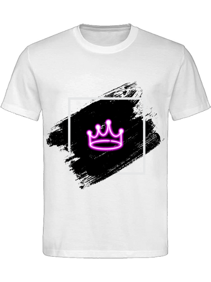 Classic Unisex T-Shirt "Queen"